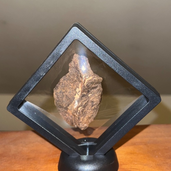 Meteorites - Picture 13 of 16